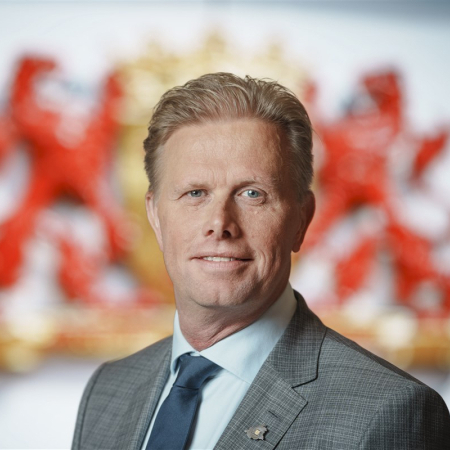 Portretfoto gedeputeerde Arne Weverling